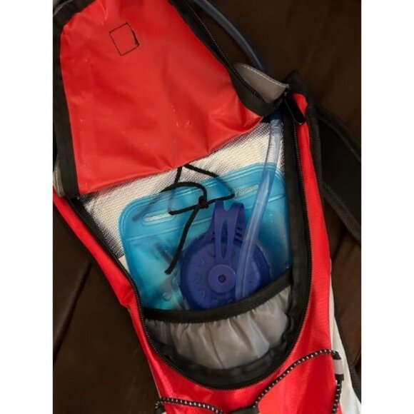 Hydration Pack with 2L Hydration Bladder Lightweight Insulation Water Rucksack - Picture 3 of 4